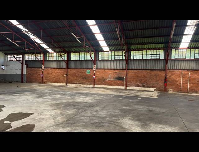 1,330M² WAREHOUSE TO LET IN PRETORIA WEST